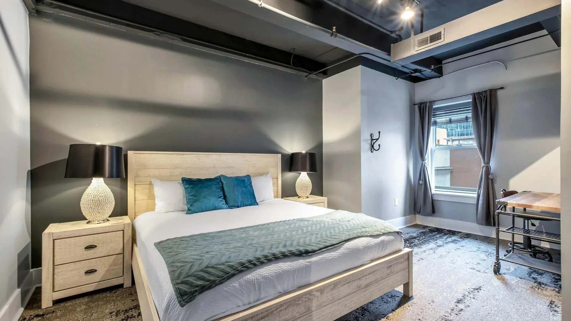 Contemporary Suite 6Br By Maddox Hotel Nashville